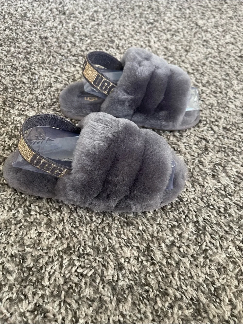 Brand New UGG Kids Gray Plush Fluff Yeah Slides with Gold Glitter Heel Strap